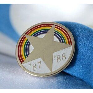 Vintage Rainbow Star Pin Badge '87-'88 Silver Tone Round Jacket Pin